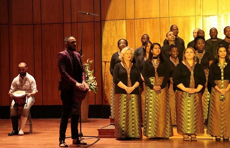 Johannesburg - The celebration was on October 22 nd at the Wits Linder Auditorium, with about 750 guests in
	attendance, including Baha’is and their friends. The MEC for Social Development, Ms Khosa also
	attended. Guest were welcomed by a marimba band. The actual programme included songs by 40
	children, and the Johannesburg Baha’i choir. Prayers were also shared and the film, “Light to the World”
	was viewed. Guests were also treated to a gumboot dance by participants of a junior youth group.