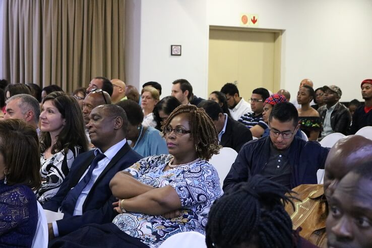 Tshwane - The main celebration was held at Wingate Park Country Club in Pretoria on Sunday, October 22 nd and it
was attended by about 350 youth and adults, and about 40 children, including Baha’is and their friends.
There were also numerous celebrations at the neighbourhood level all around Tshwane throughout the
weekend.