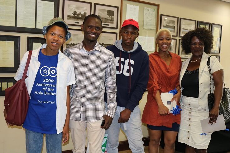 Tshwane - The main celebration was held at Wingate Park Country Club in Pretoria on Sunday, October 22 nd and it
was attended by about 350 youth and adults, and about 40 children, including Baha’is and their friends.
There were also numerous celebrations at the neighbourhood level all around Tshwane throughout the
weekend.